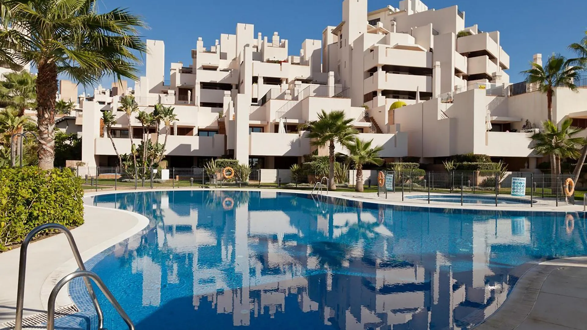 Estepona East Apartment Maewest Spain