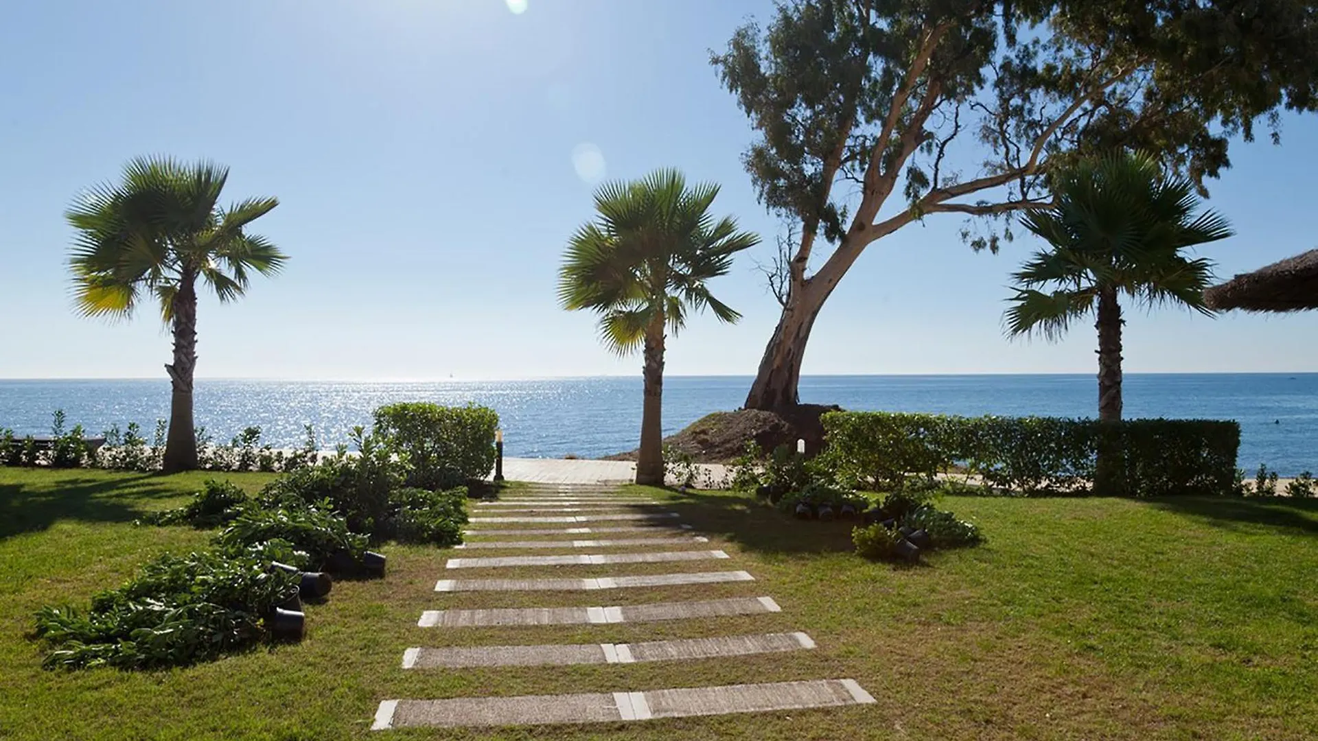 Estepona East Apartment Maewest