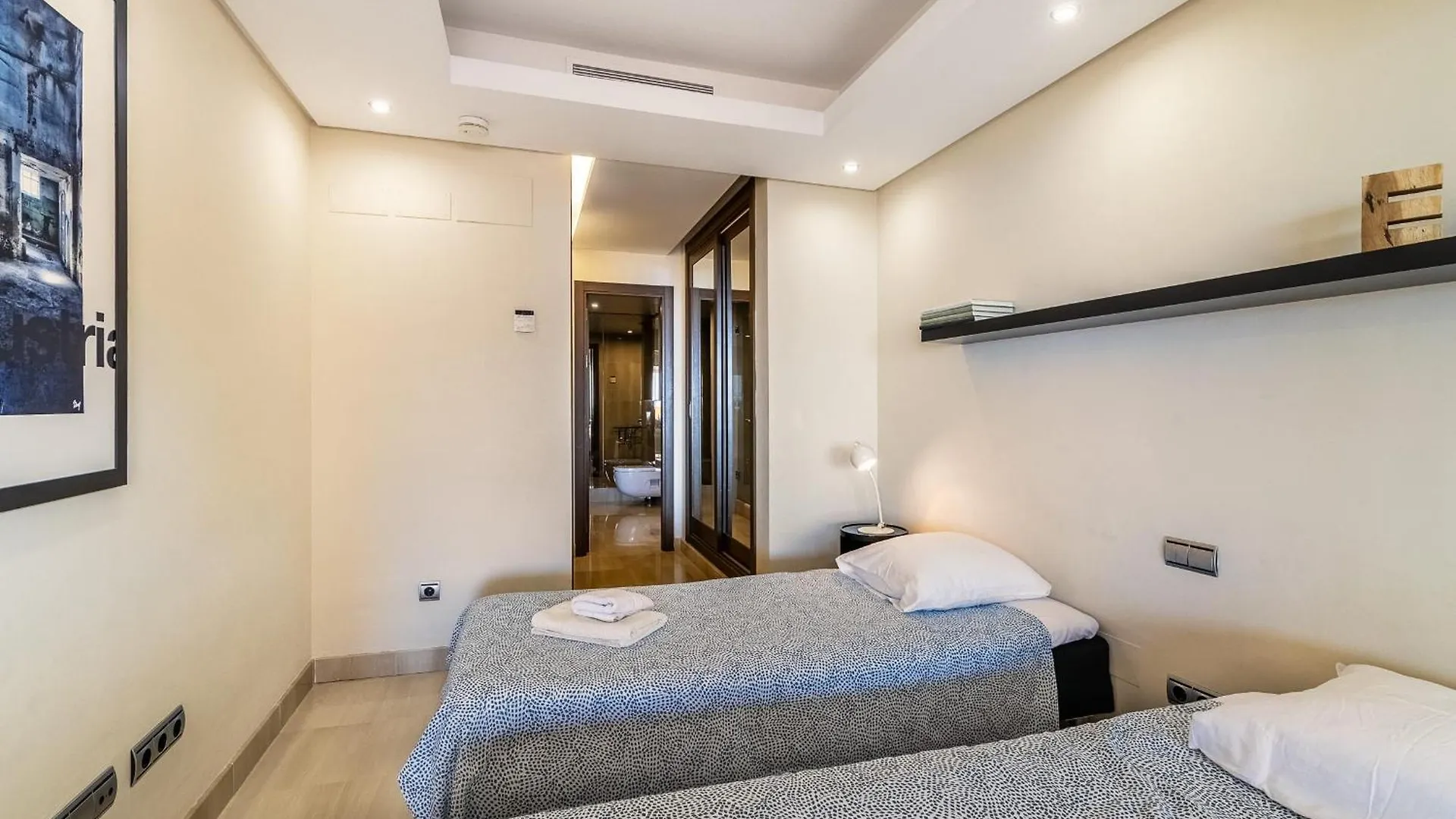 Estepona East Apartment Maewest