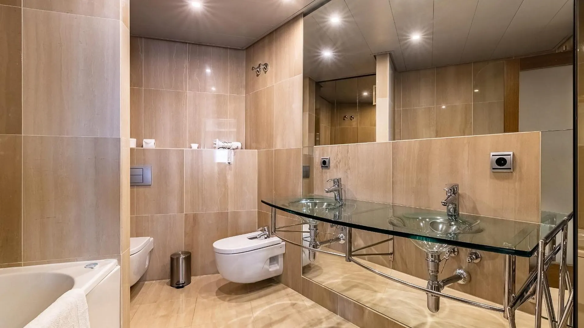 Estepona East Apartment Maewest